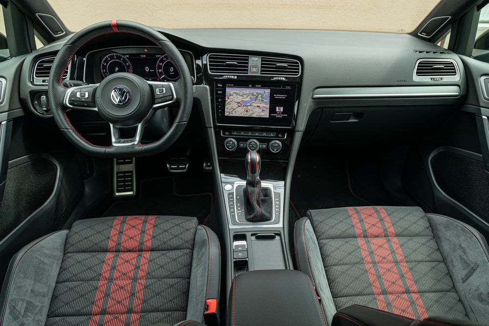 Altbekannt: Der Golf-Innenraum mit Digitalcockpit, eingängiger Klima-bedienung und guter Verarbeitung gibt sich keine Blösse.
